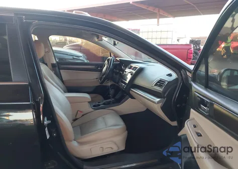 2015 Subaru Legacy 2.5I Limited из США, поврежденный, VIN 4S3BNAN69F3043319